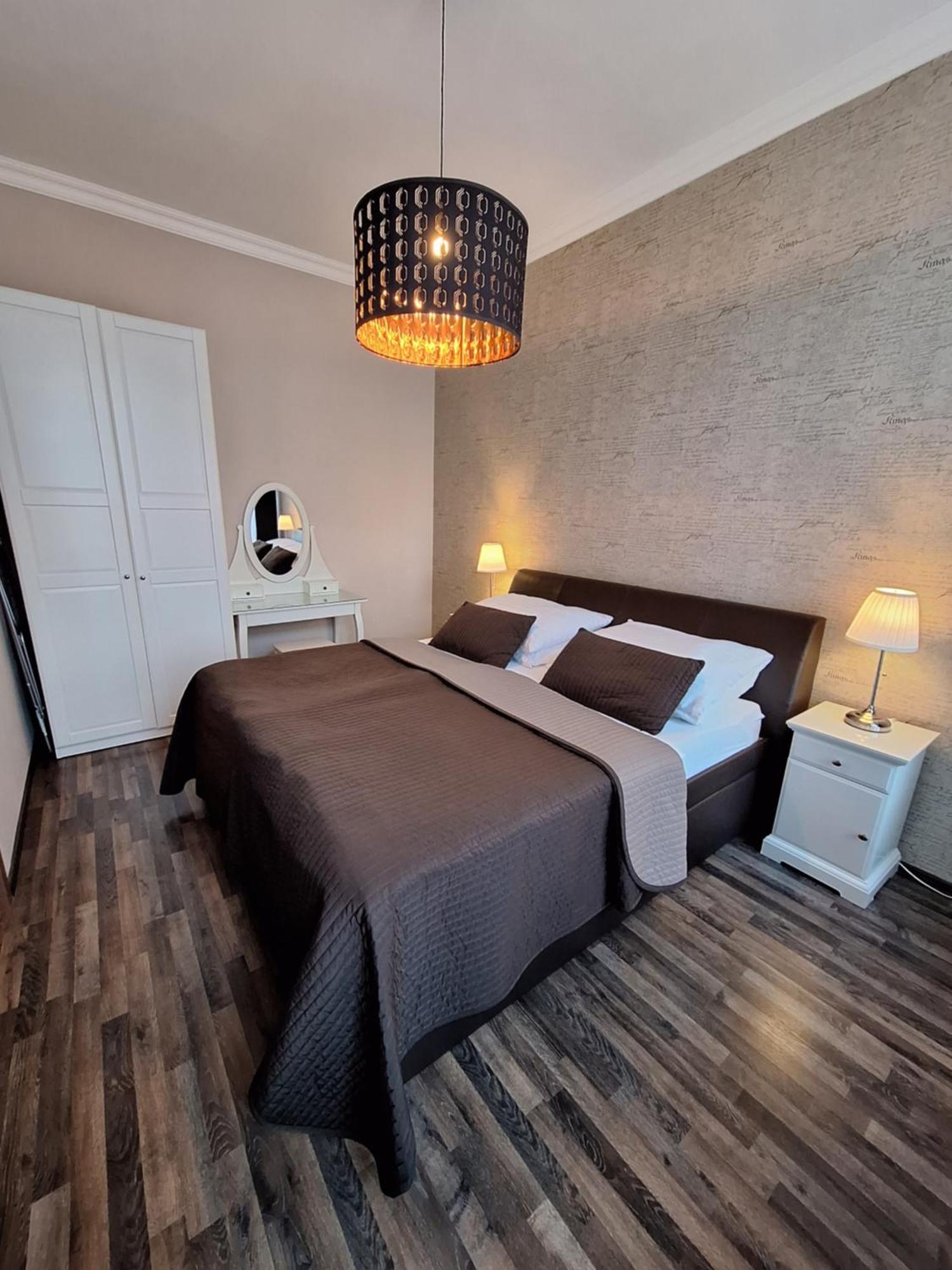 Residence Moravia Apartments การ์โลวีวารี ภายนอก รูปภาพ