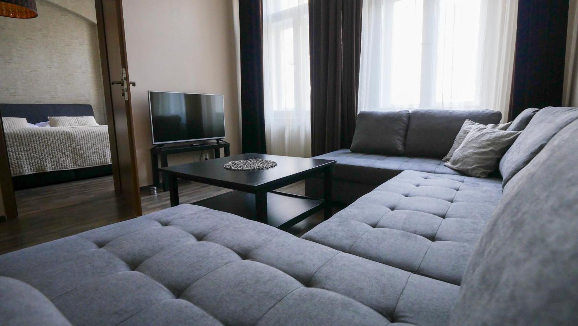 Residence Moravia Apartments การ์โลวีวารี ภายนอก รูปภาพ