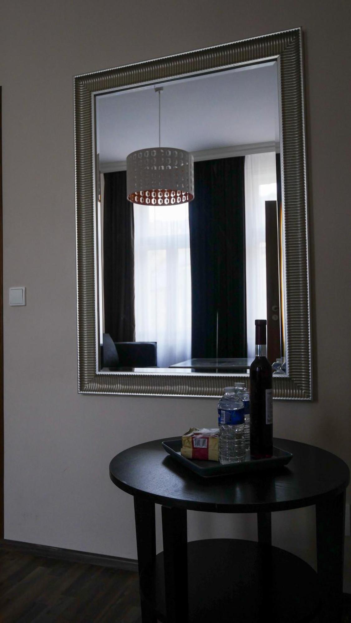 Residence Moravia Apartments การ์โลวีวารี ภายนอก รูปภาพ